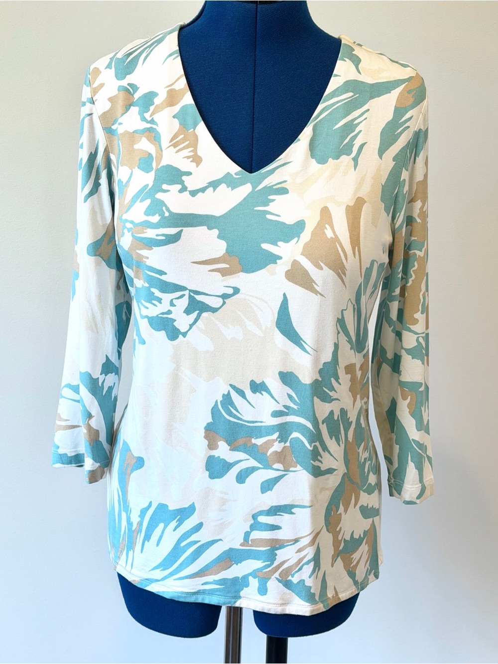 Chico's V-Neck Long Sleeve Top in Teal & Beige Floral